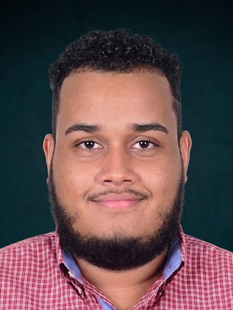 Erick Mena, Encargado de reportes / Líder de implementación