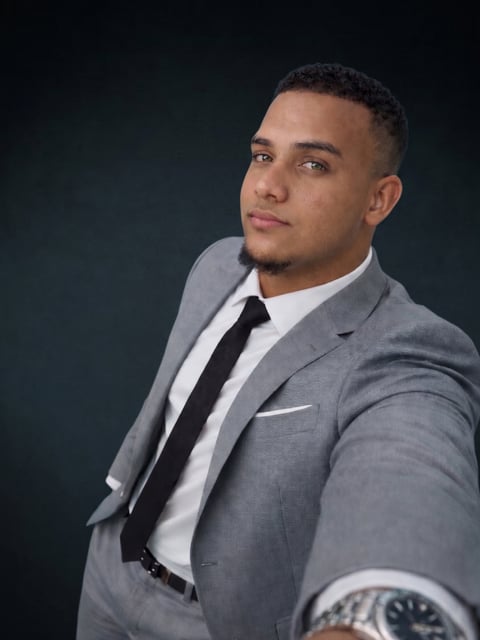 Eymer Baez, Junior Frontend Developer / UX-UI